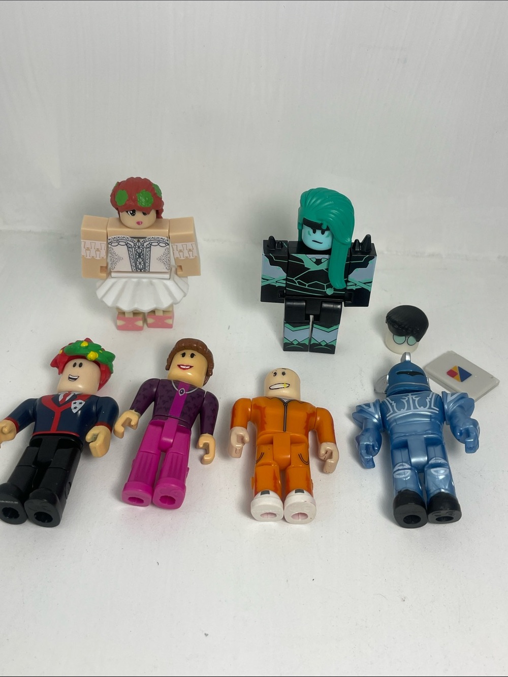 Roblox Figure and Accessory Set